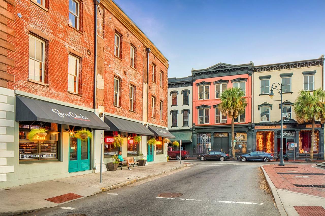 Savannah City Line Villa Exterior photo